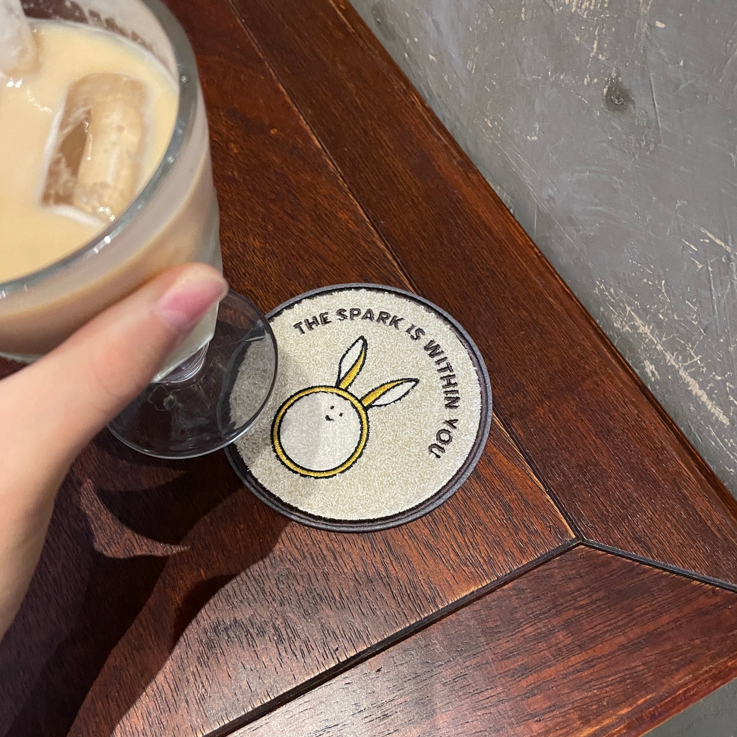 Round rabbit embroidered coaster